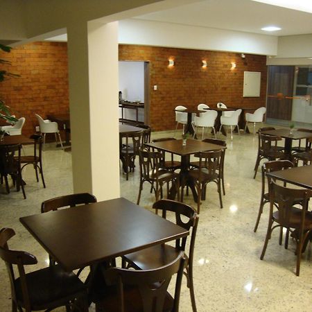 Santorini Hotel Guanhães Zewnętrze zdjęcie